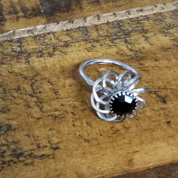 SARAH Coventry Vintage Ring - Picture 4 of 5